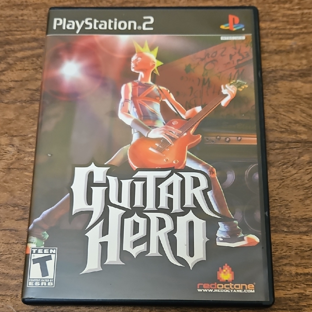 PlayStation 2 2005 Editors choice winner Guitar Hero game only